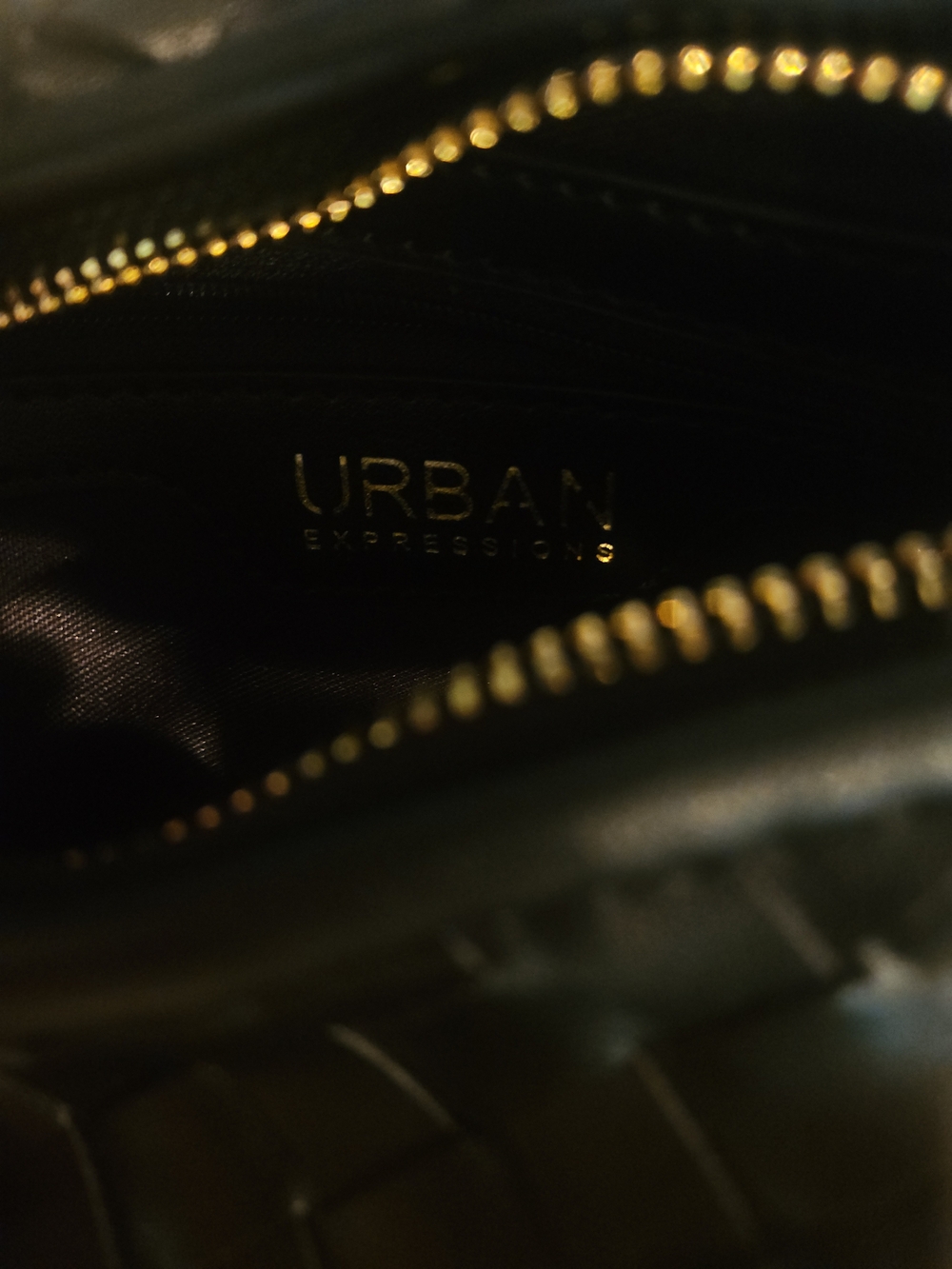 Urban Expressions Black Woven Hobo Crecent Handbag Purse - Picture 4 of 9